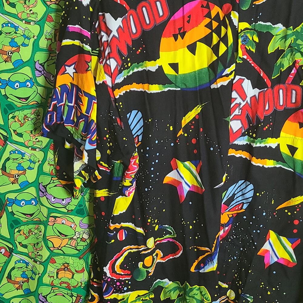 Planet Hollywood Men's Collared Short Sleeve Shirt Size XL Black Galactic Print - Picture 4 of 9
